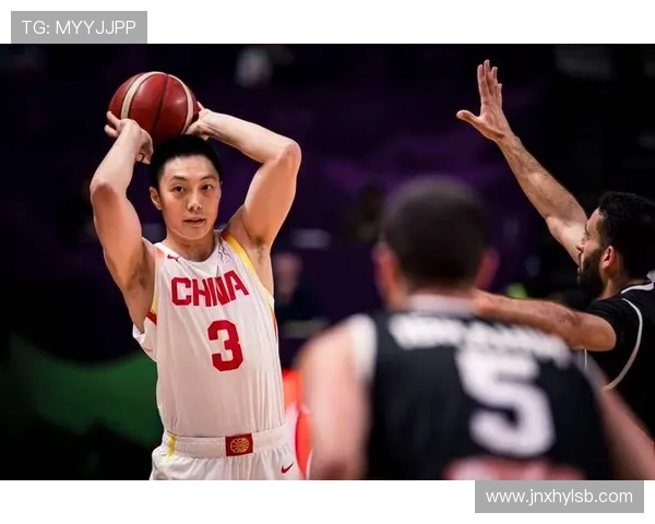 中国男篮力拼约旦赵睿胡明轩携手防塔克能否斩获三连胜晋级八强 中国男篮力拼约旦赵睿胡明轩携手防塔克能否斩获三连胜晋级八强